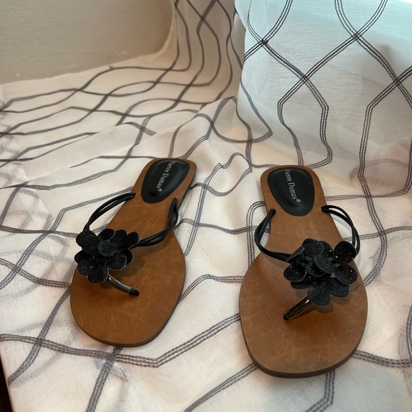 Sandals - Picture 3 of 3